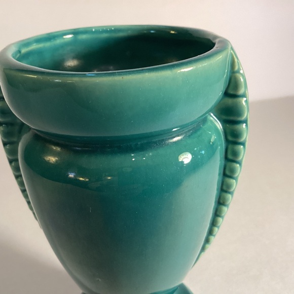 Vintage Shawnee pottery vase made in USA - Picture 7 of 7